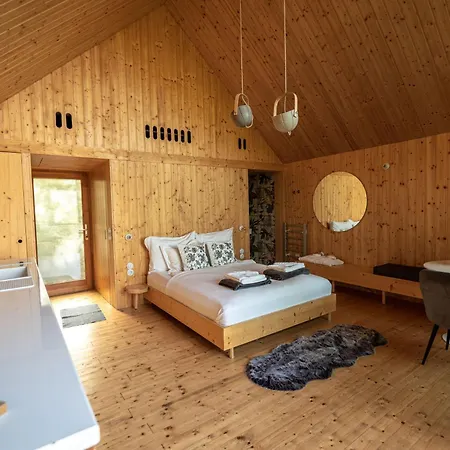 Dunatwinhouse Apartment *